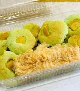 TRỨNG MUỐI LÁ DỨA, CHÀ BÔNG ( HỘP 10 CÁI )